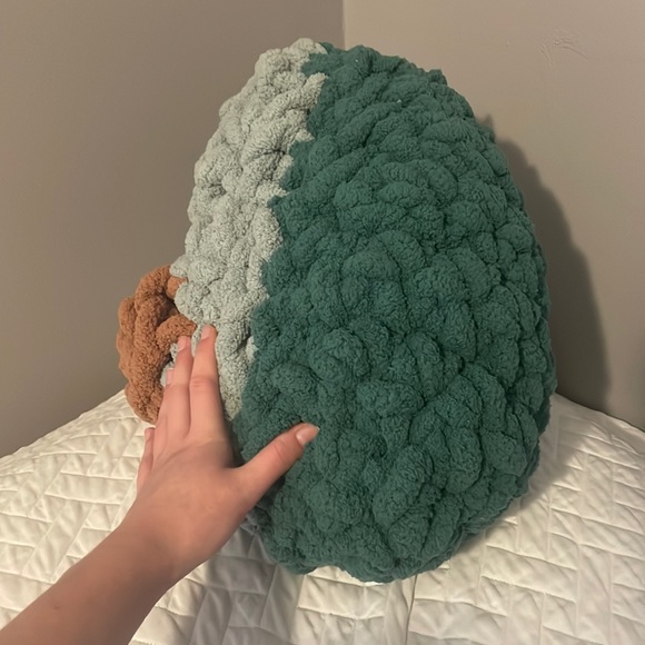 large avocado pillow - Picture 2 of 3